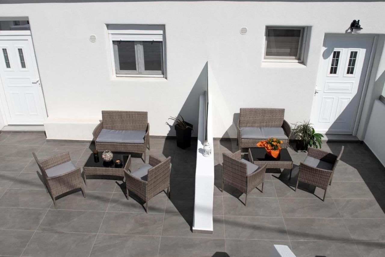Litmus Fira (Santorini) Exterior foto